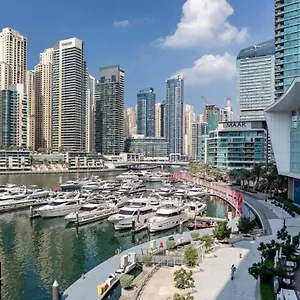 Apartment Marina Larivera, Dubai